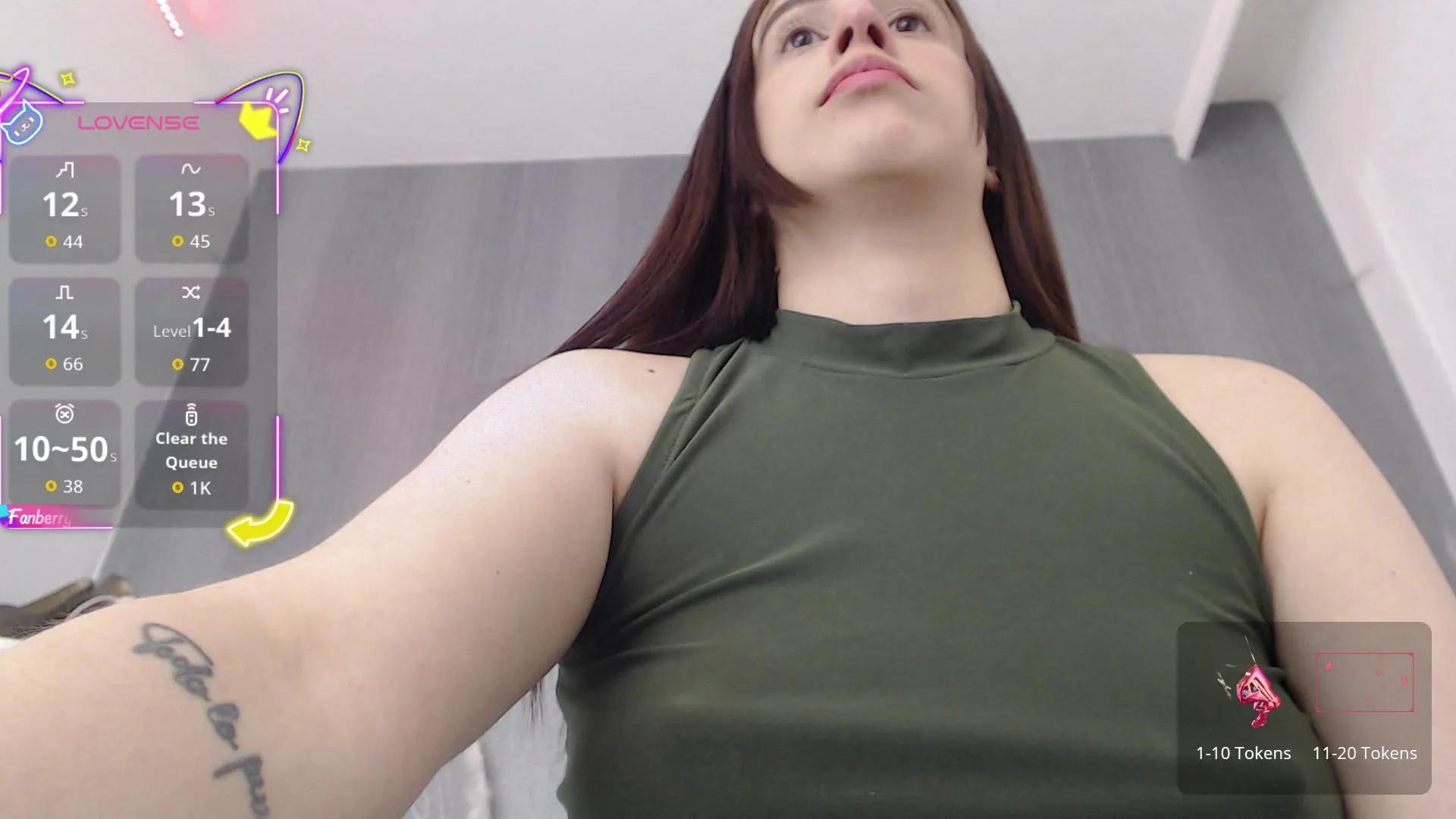 Kitty_Amira on Cam4 