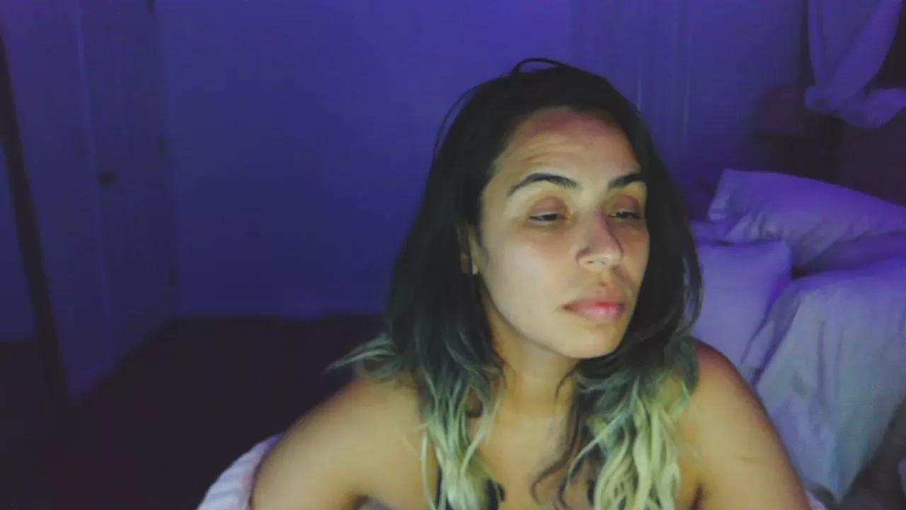 Kittyxcupcake on Cam4 