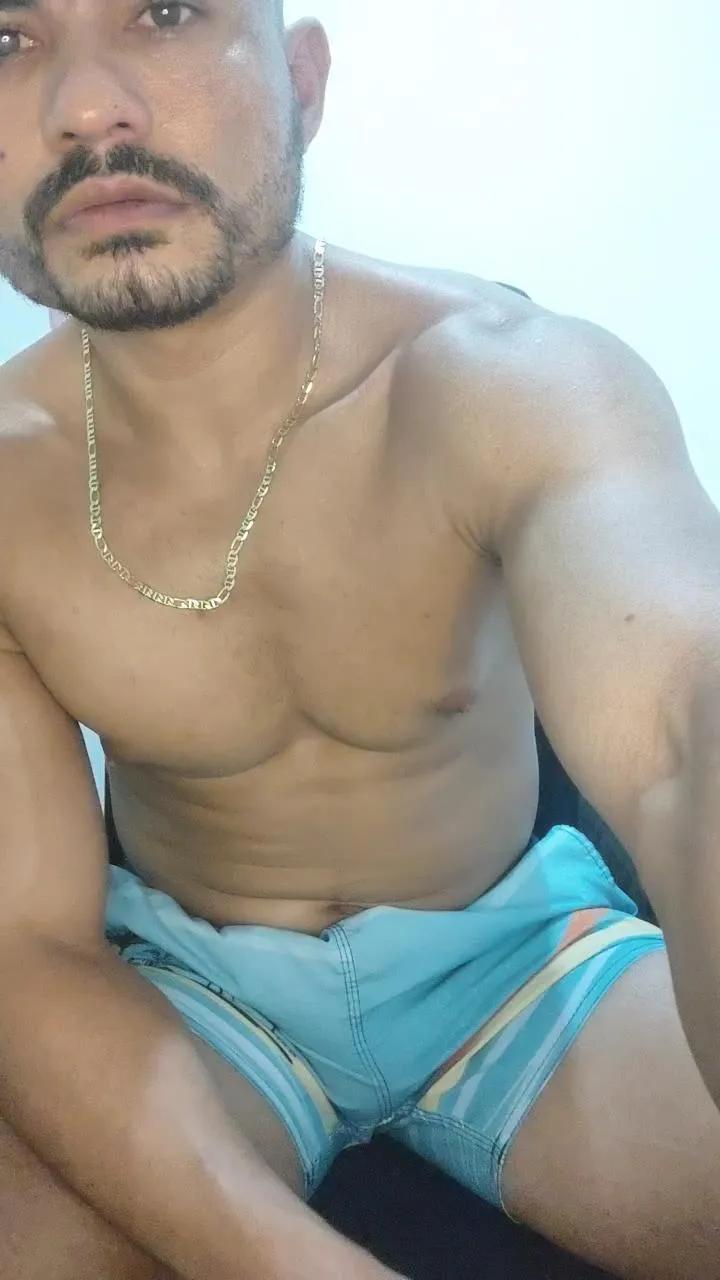 kllayton on Cam4 