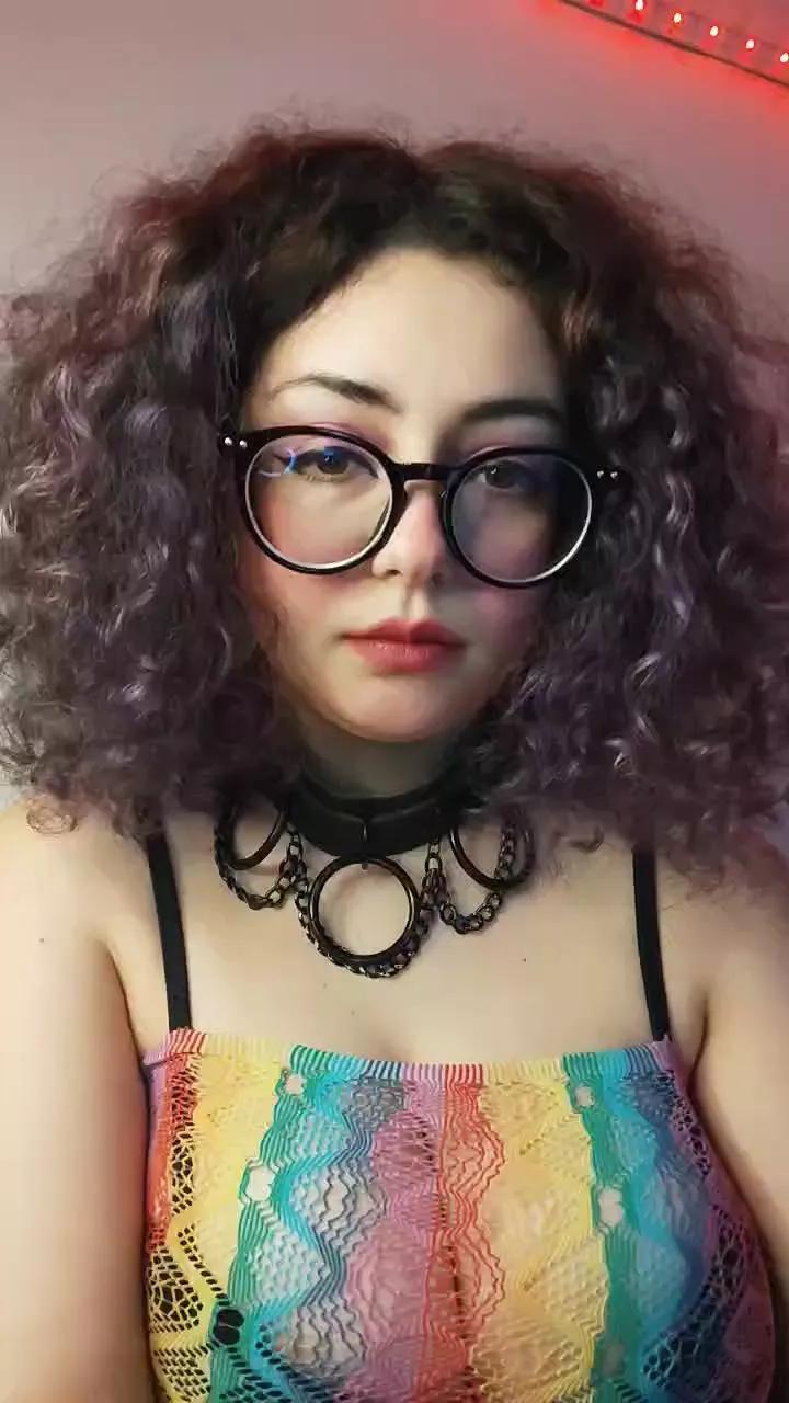 Kogumeladatrixx on Cam4 