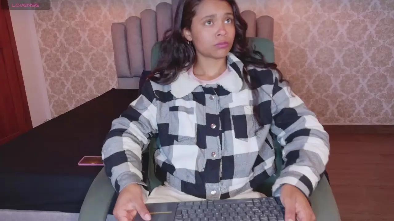 Cam4 kristall_06 is Freechat kristall_06 —  #striptease #bigass #squirt #C2C #spanking #pussy #ass