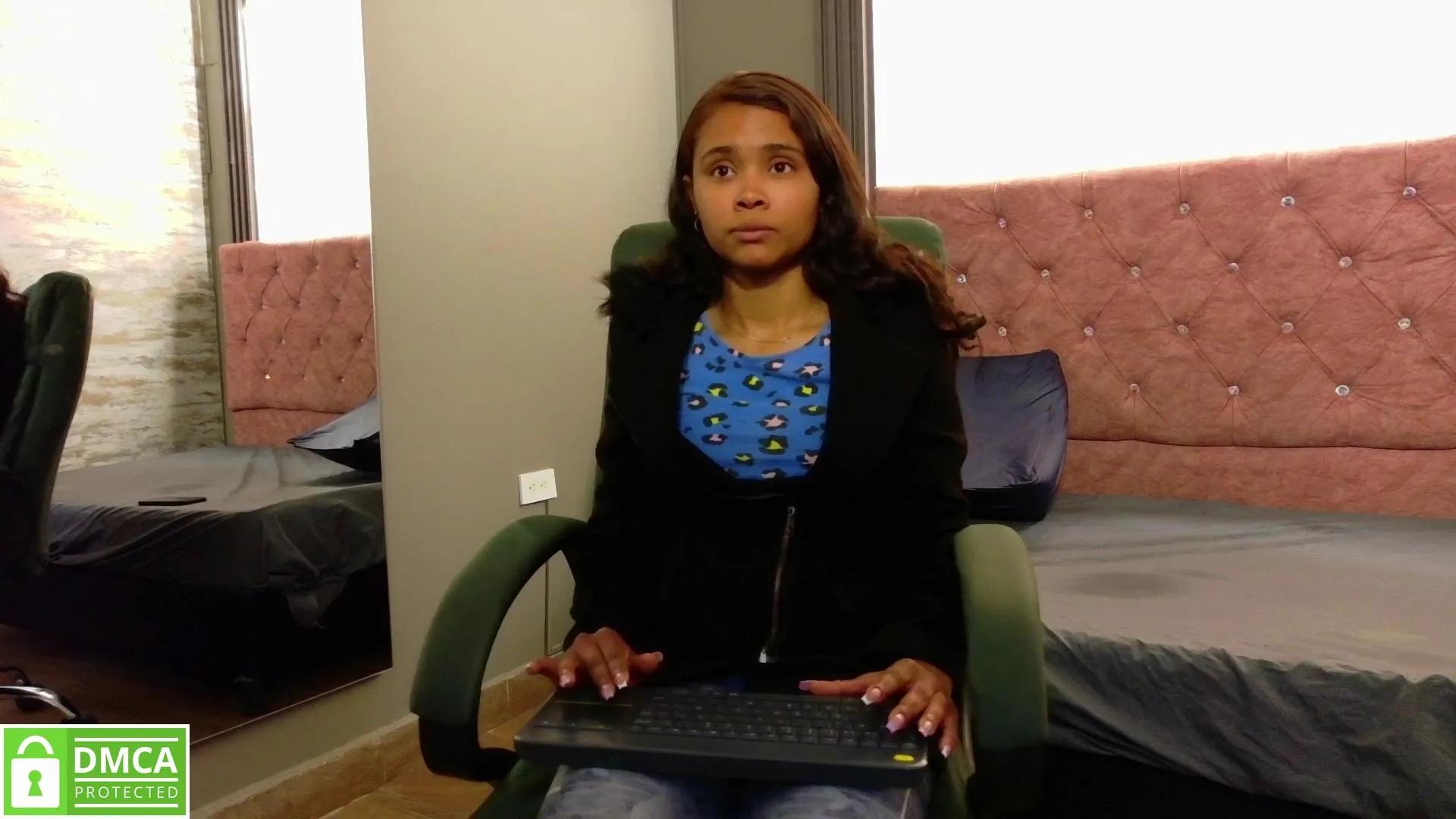 Offline kristall_06 on Cam4