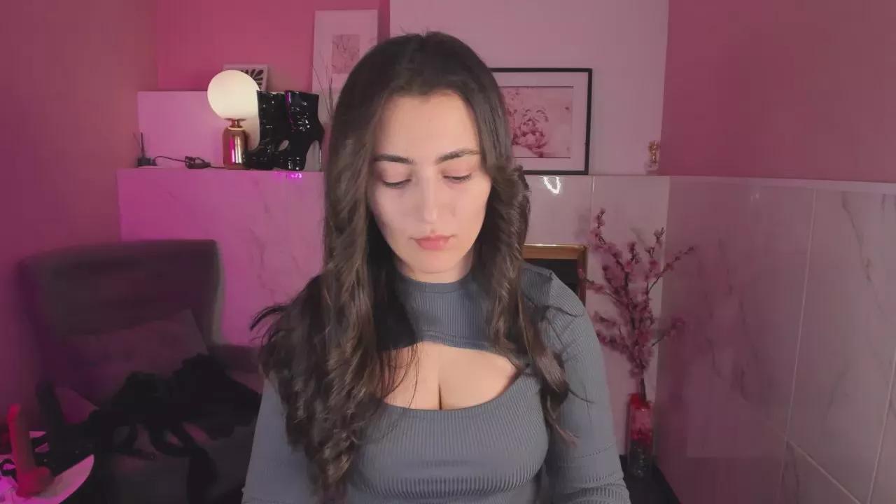 KylieMellow on Cam4 