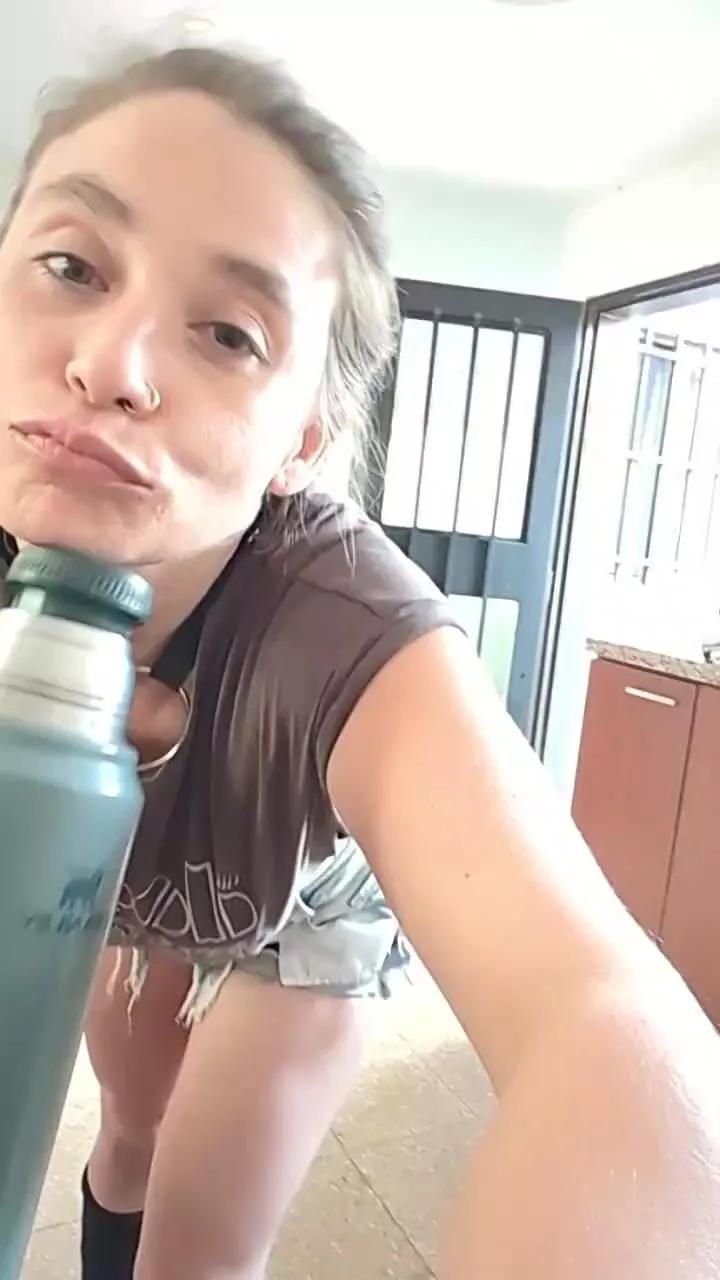 Kynky_ on Cam4 