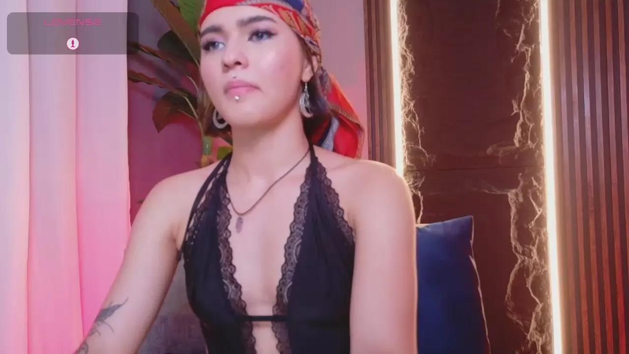 Offline la_diabla_1 on Cam4