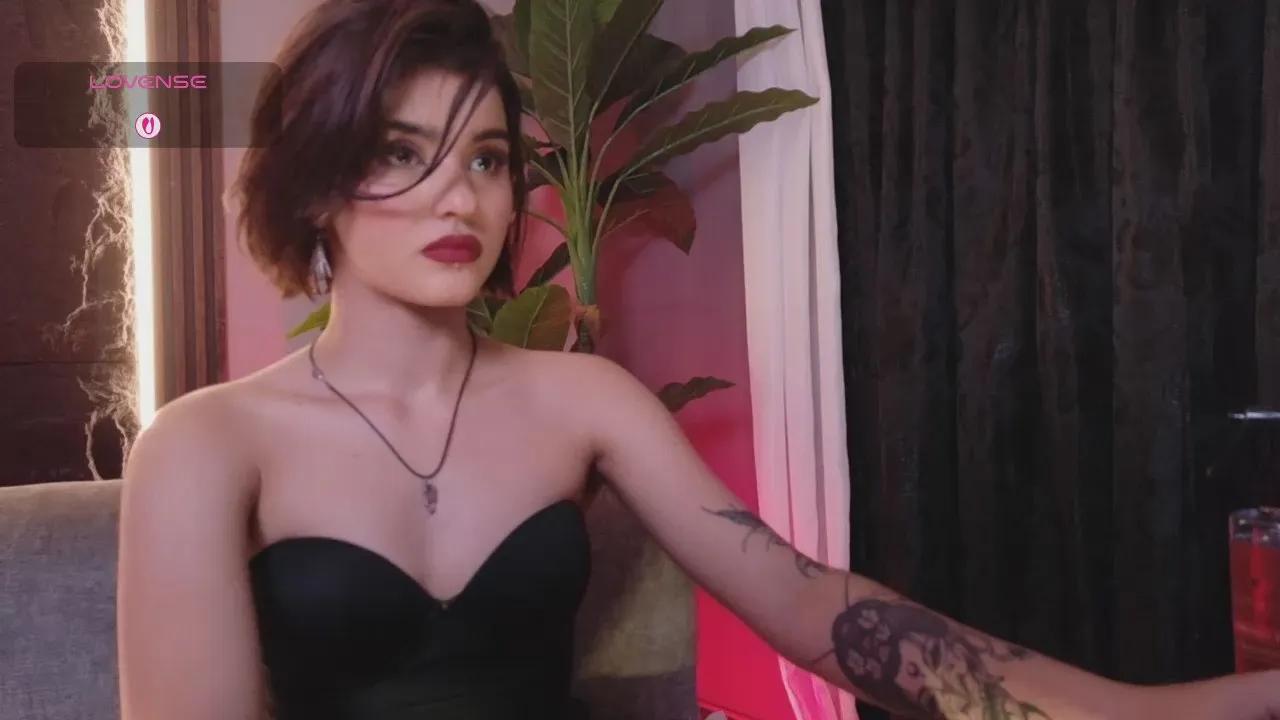 Offline la_diabla_1 on Cam4