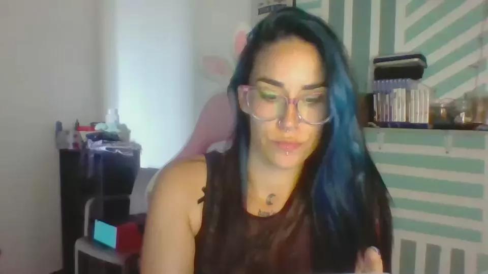 Laadyyblaack97 on Cam4 