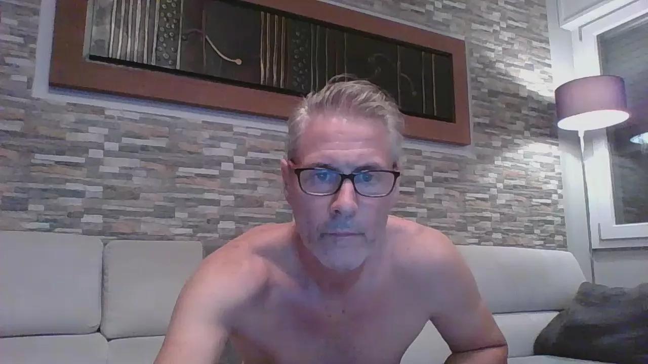 Lalas71 on Cam4 