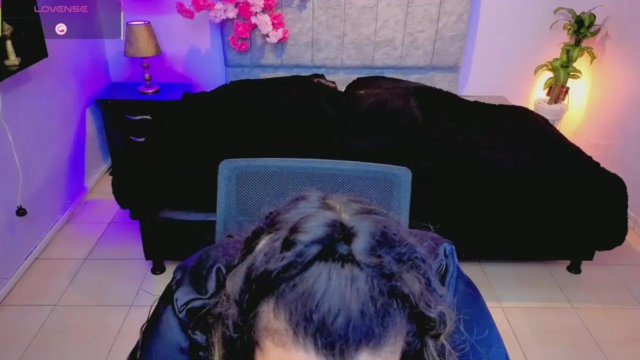 Lana_stone_ on Cam4