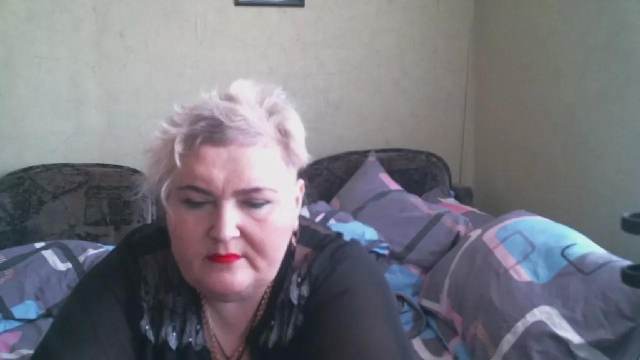 LanaCat555 on Cam4 