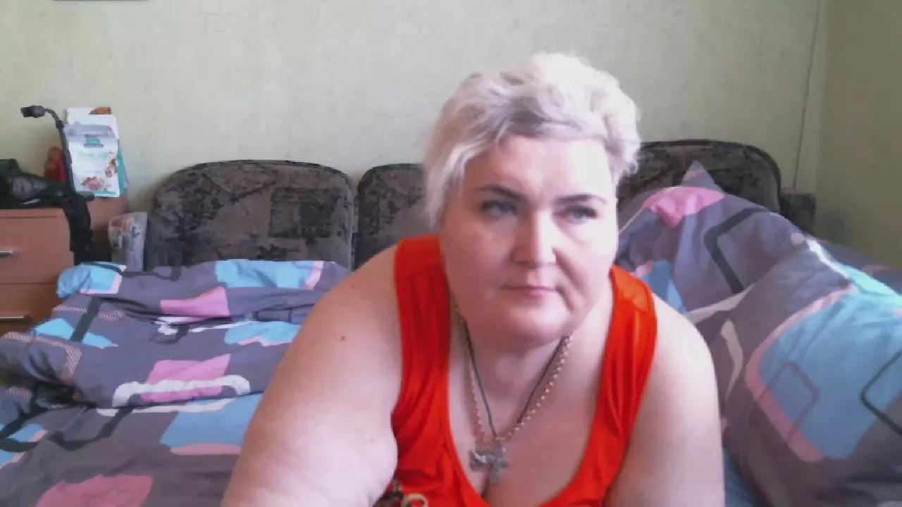 LanaCat555 on Cam4 