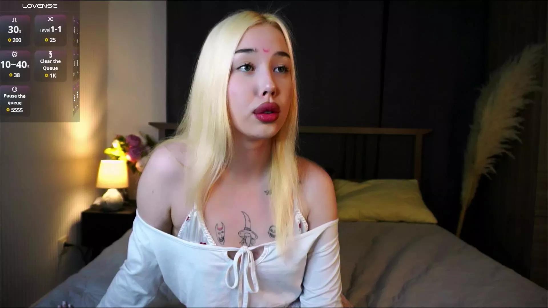 LanaMuse on Cam4 
