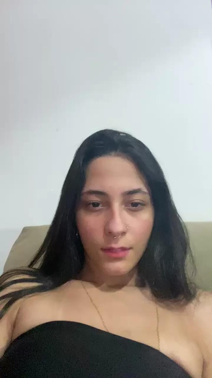 Lara2607 on Cam4 