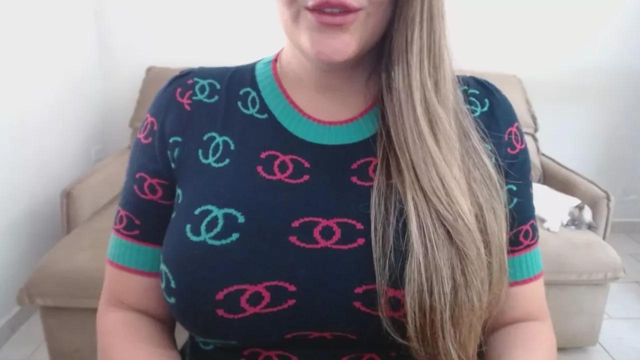 larablonde on Cam4 