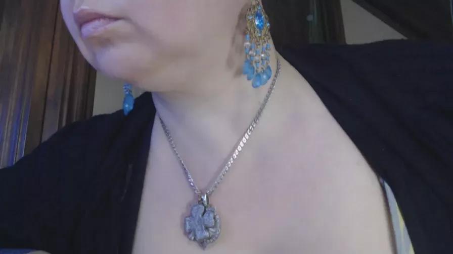 laraluxe on Cam4 