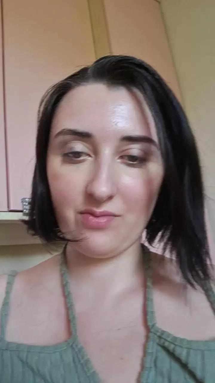 Lastellina95__ on Cam4 