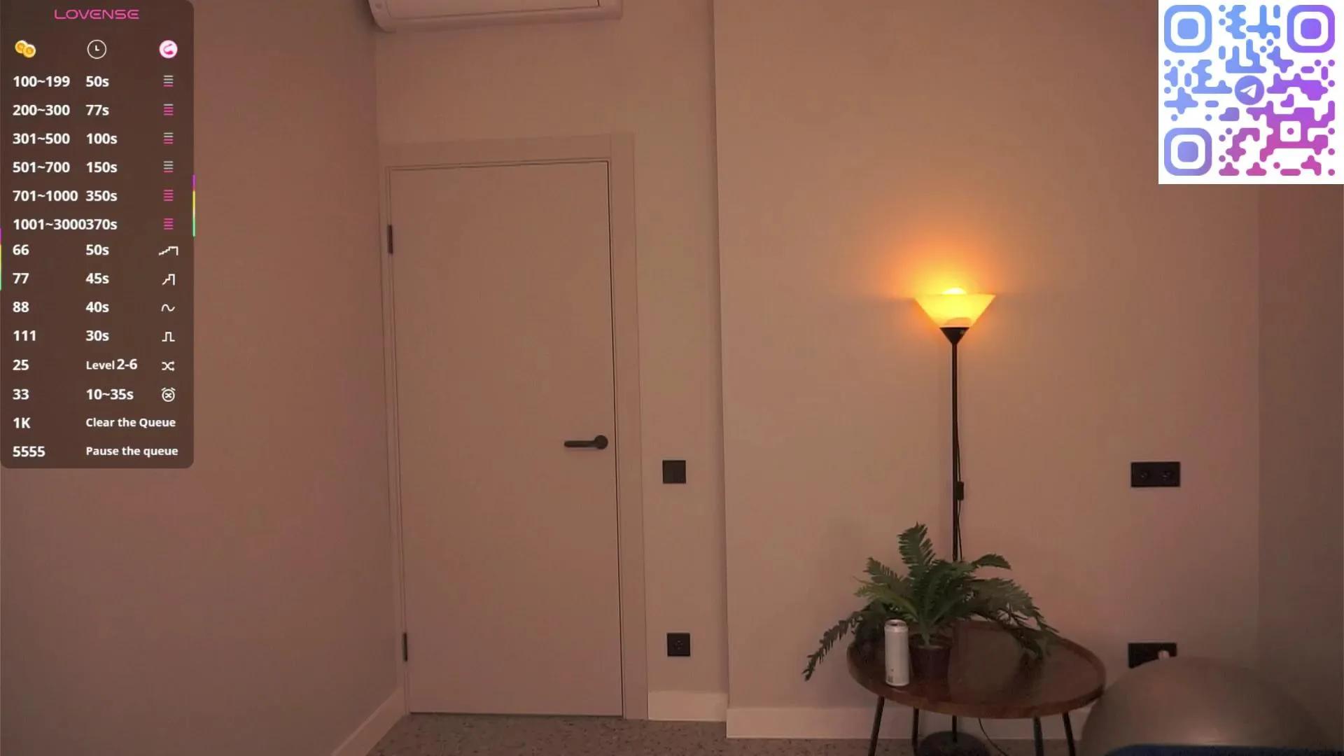 Offline LayneCantero on Cam4