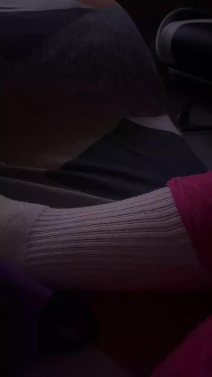 Leonamodel on Cam4 
