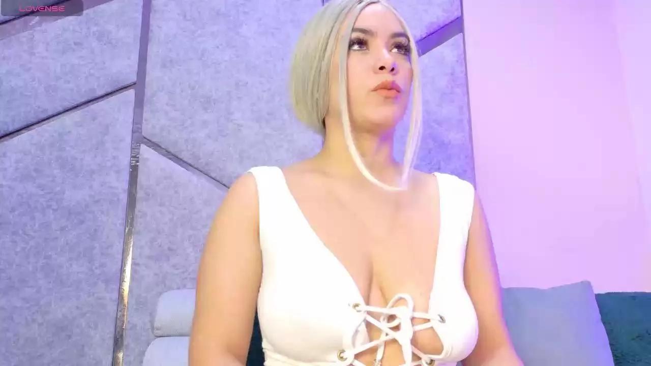 liaaaCoopper on Cam4 