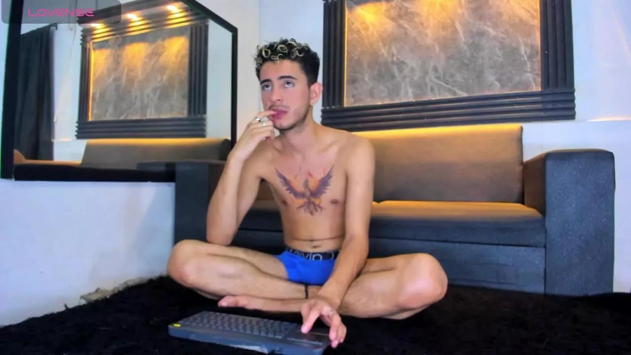 liaam_mendoza on Cam4 