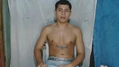 Offline Lil_condor_bby1 on Cam4