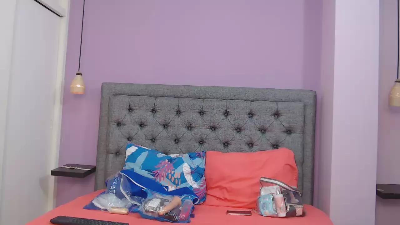LilaSuni on Cam4 