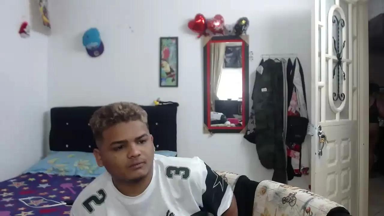 lili_latina on Cam4 