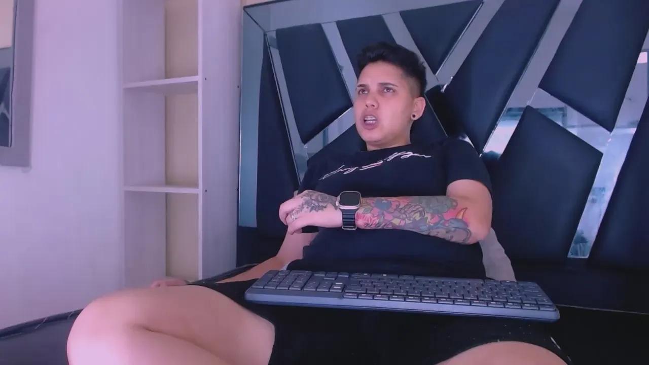 LiliKaren on Cam4 