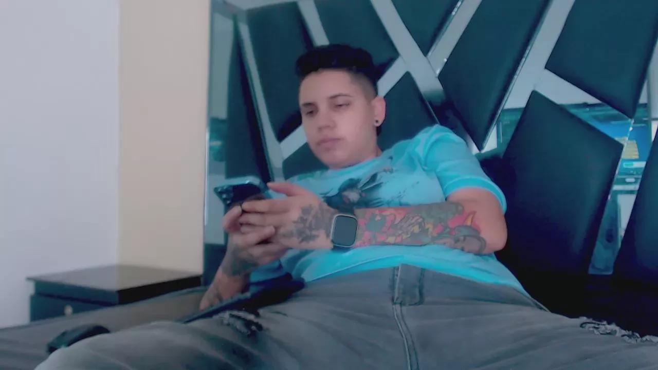 LiliKaren on Cam4 