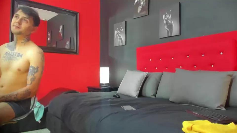 lilyth_adam on Cam4 