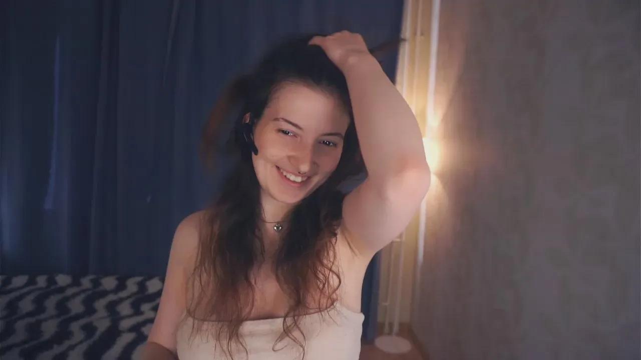 LinnBattersby on Cam4 