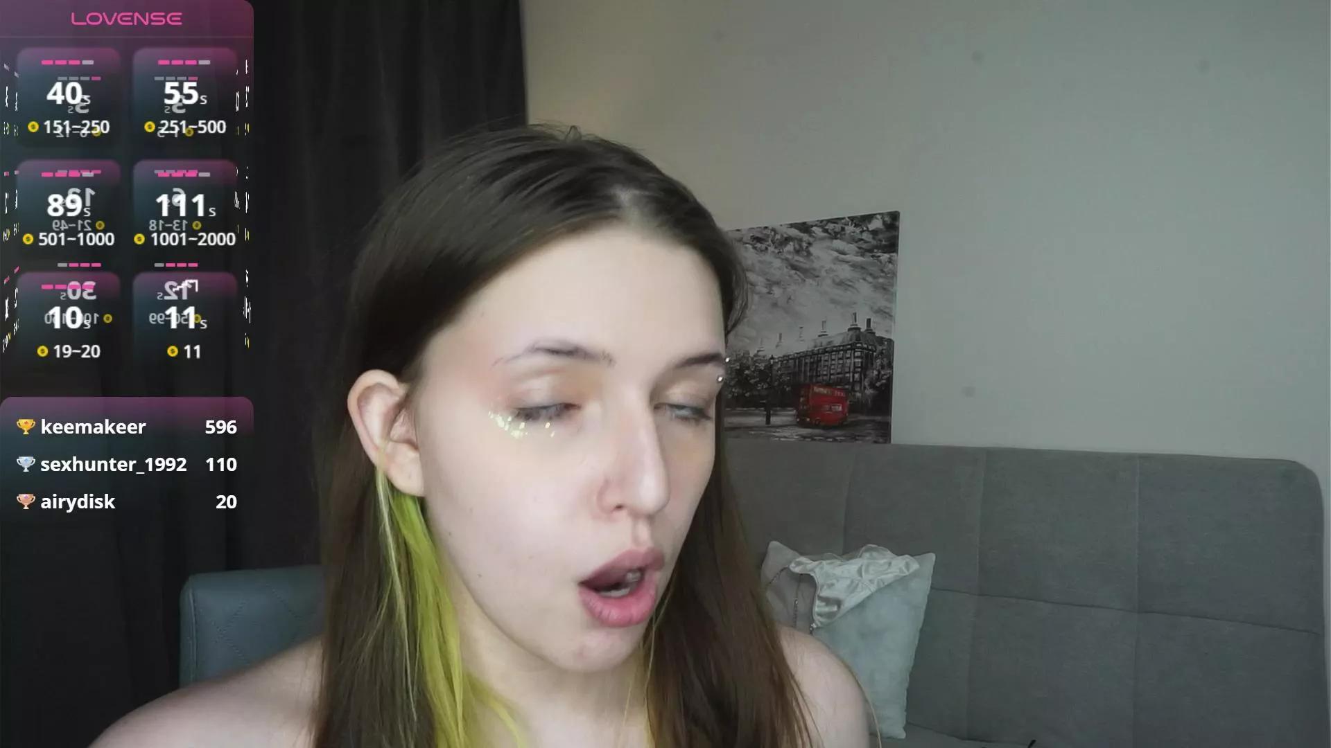 LinnBeacher on Cam4 