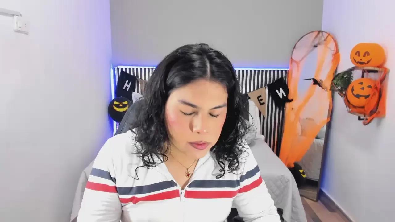 Freechat Little_Alii on Cam4