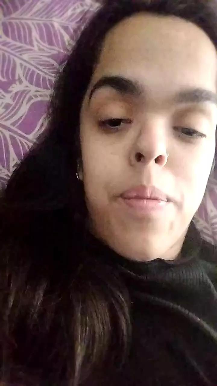 Littleegirl69 on Cam4 