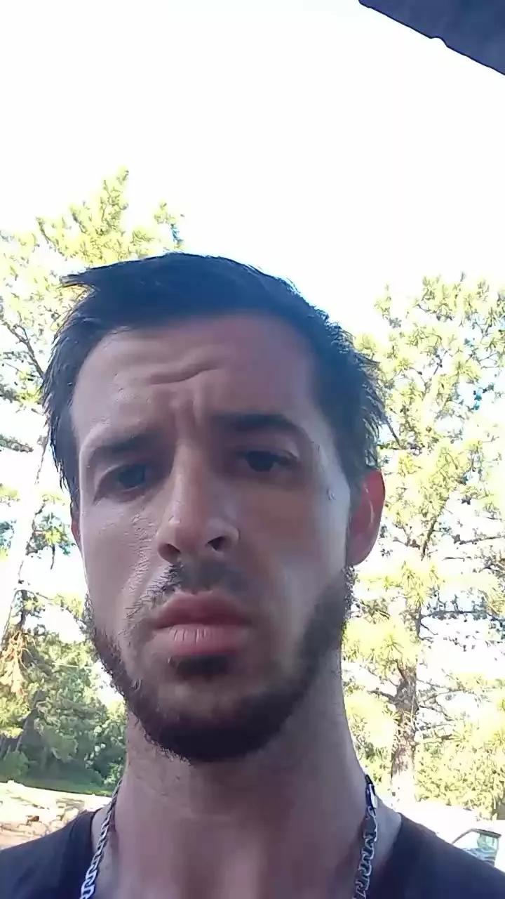 Littleguy25 on Cam4 