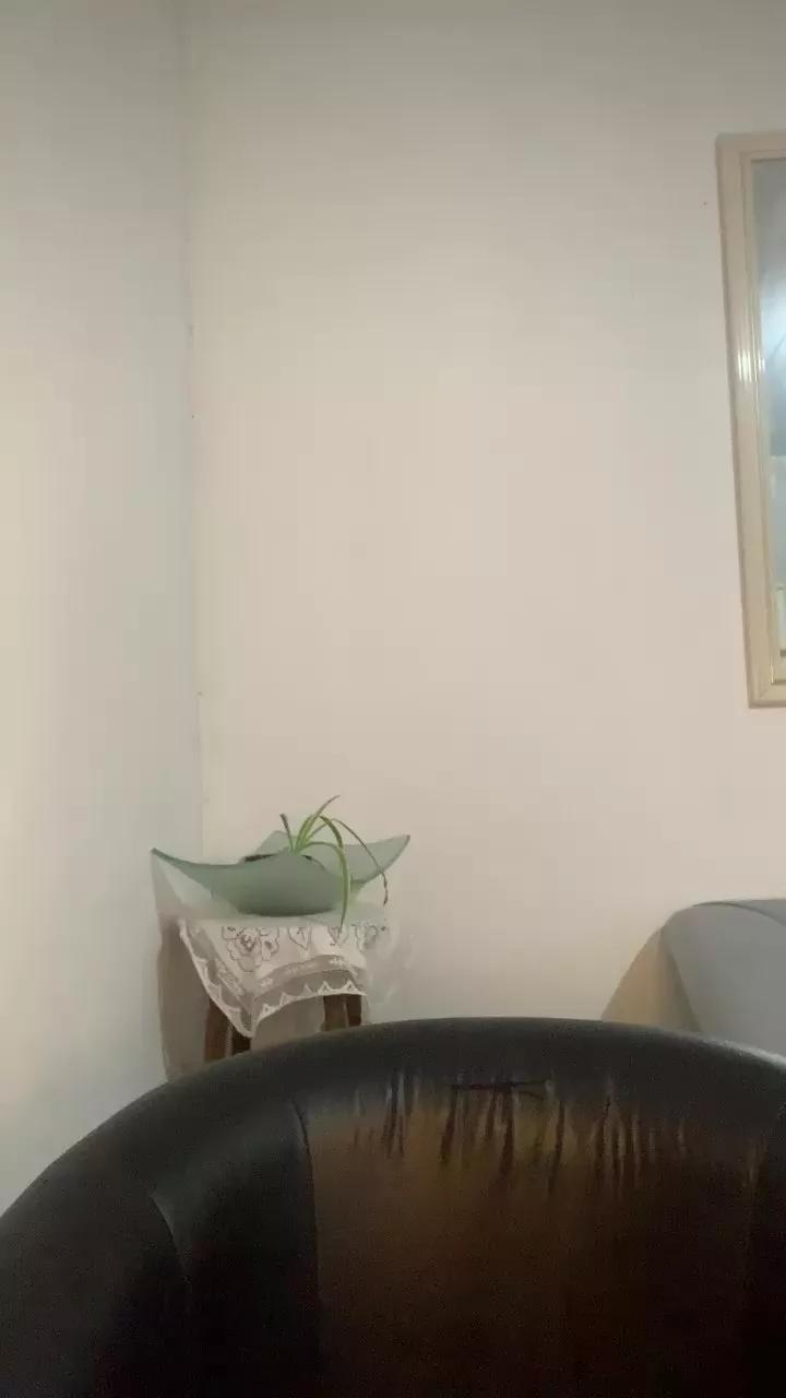 lizzieflower4 on Cam4 