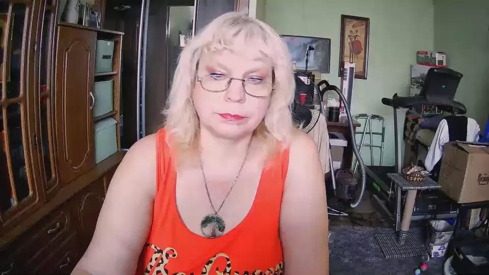 LOLA1972 on Cam4 