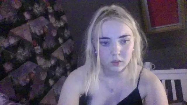LOLAforeverxoxo on Cam4 