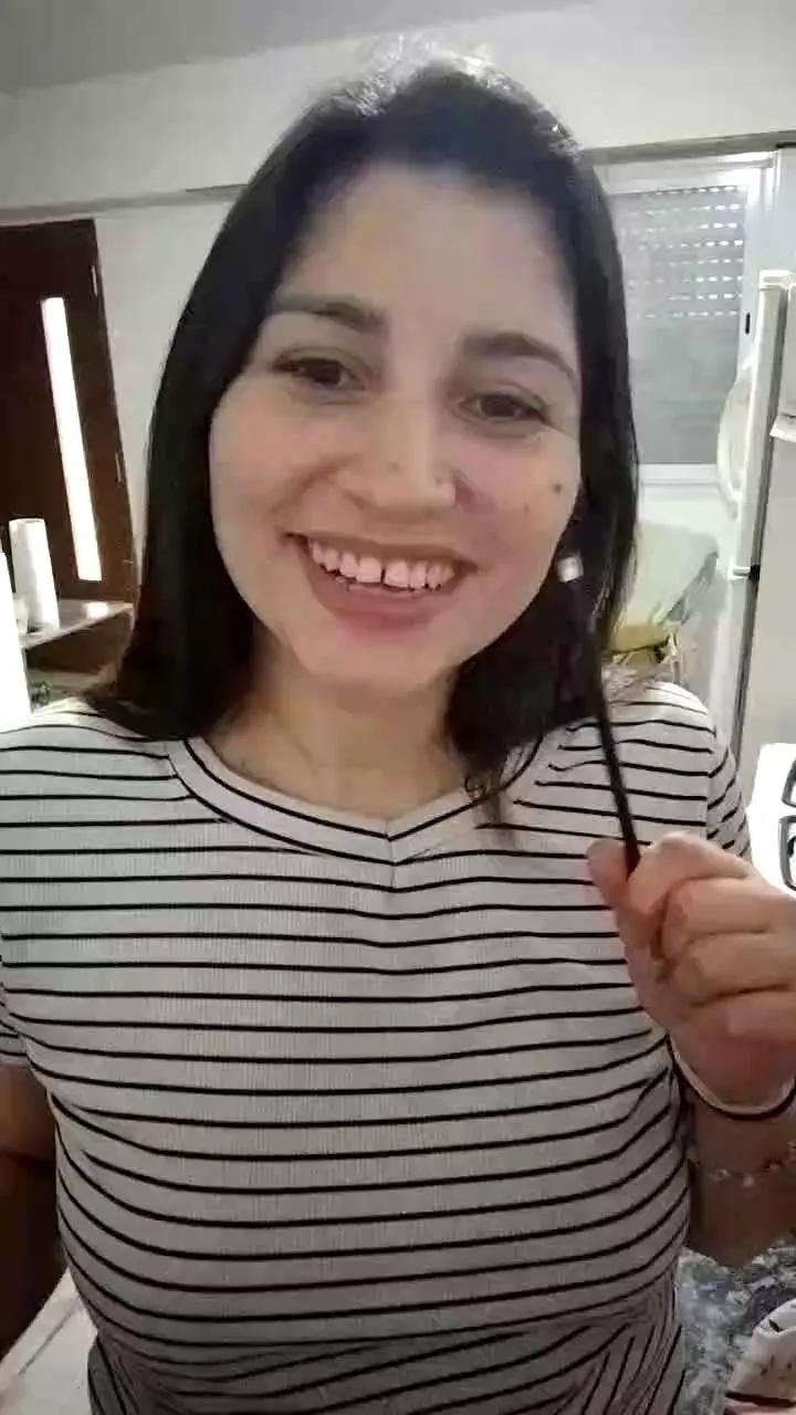 LolatuMiel on Cam4 