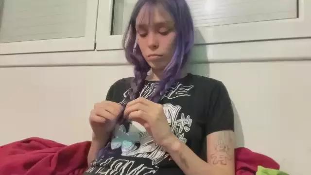 loleta_petite on Cam4 