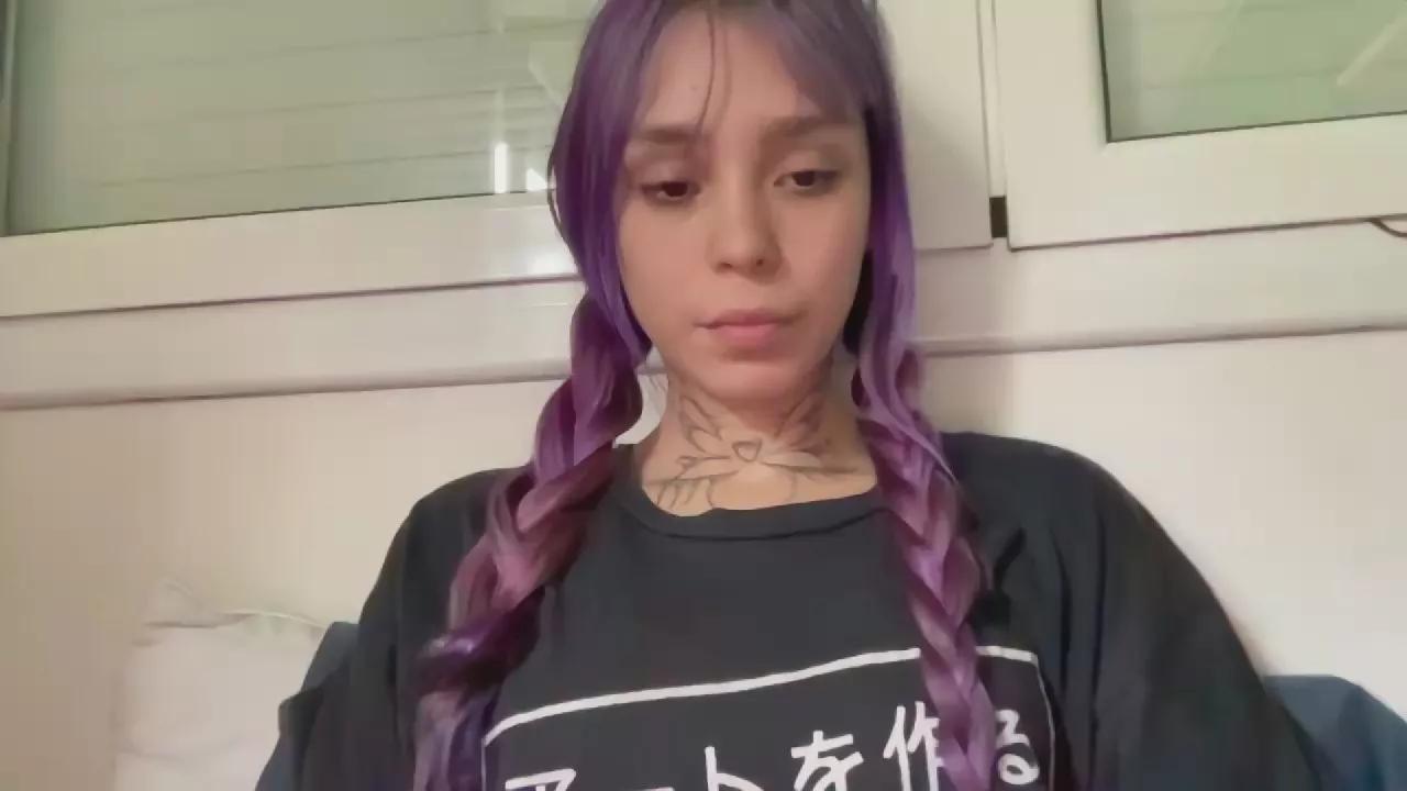 loleta_petite on Cam4 