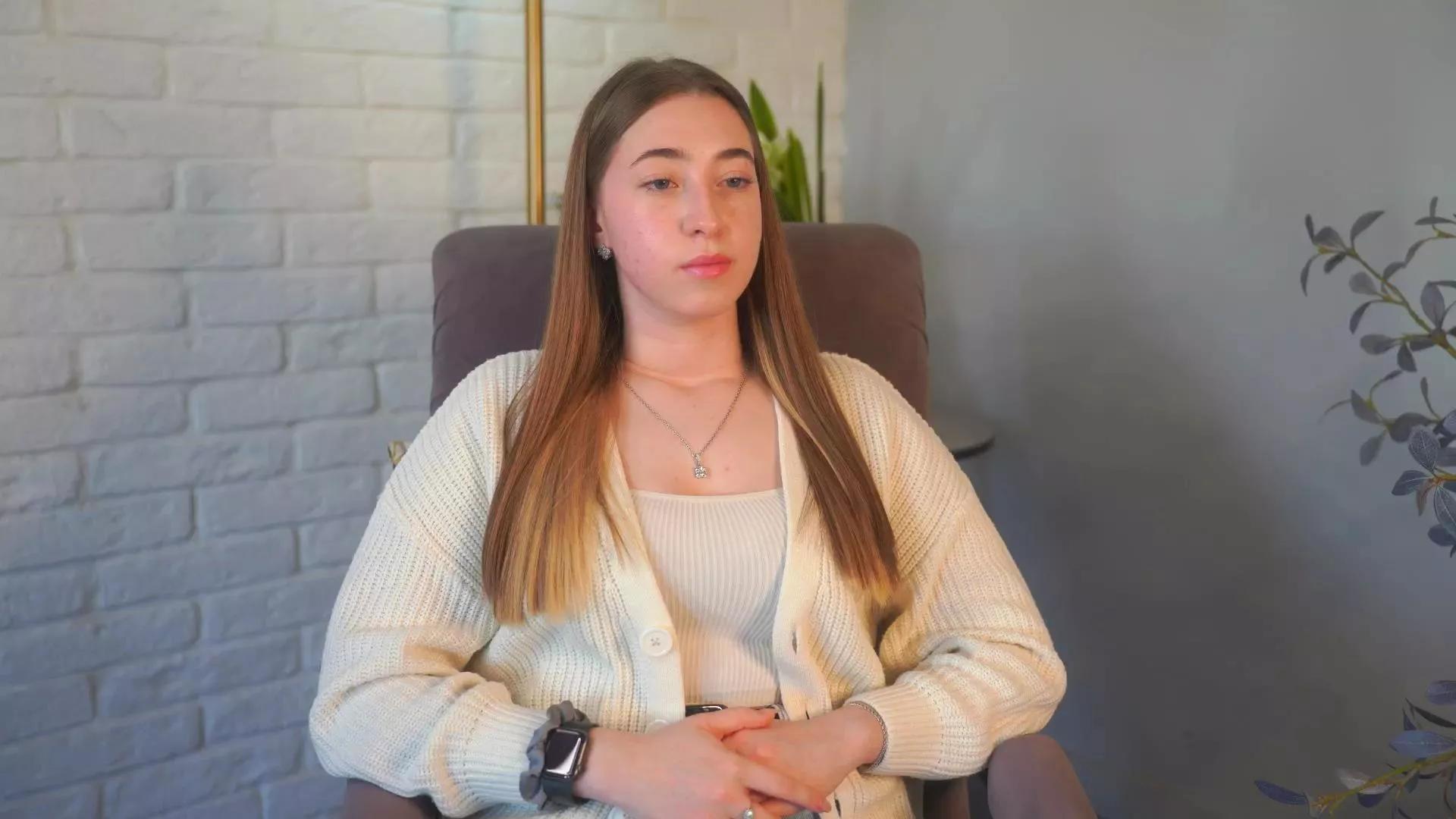 LorettaBones on Cam4 
