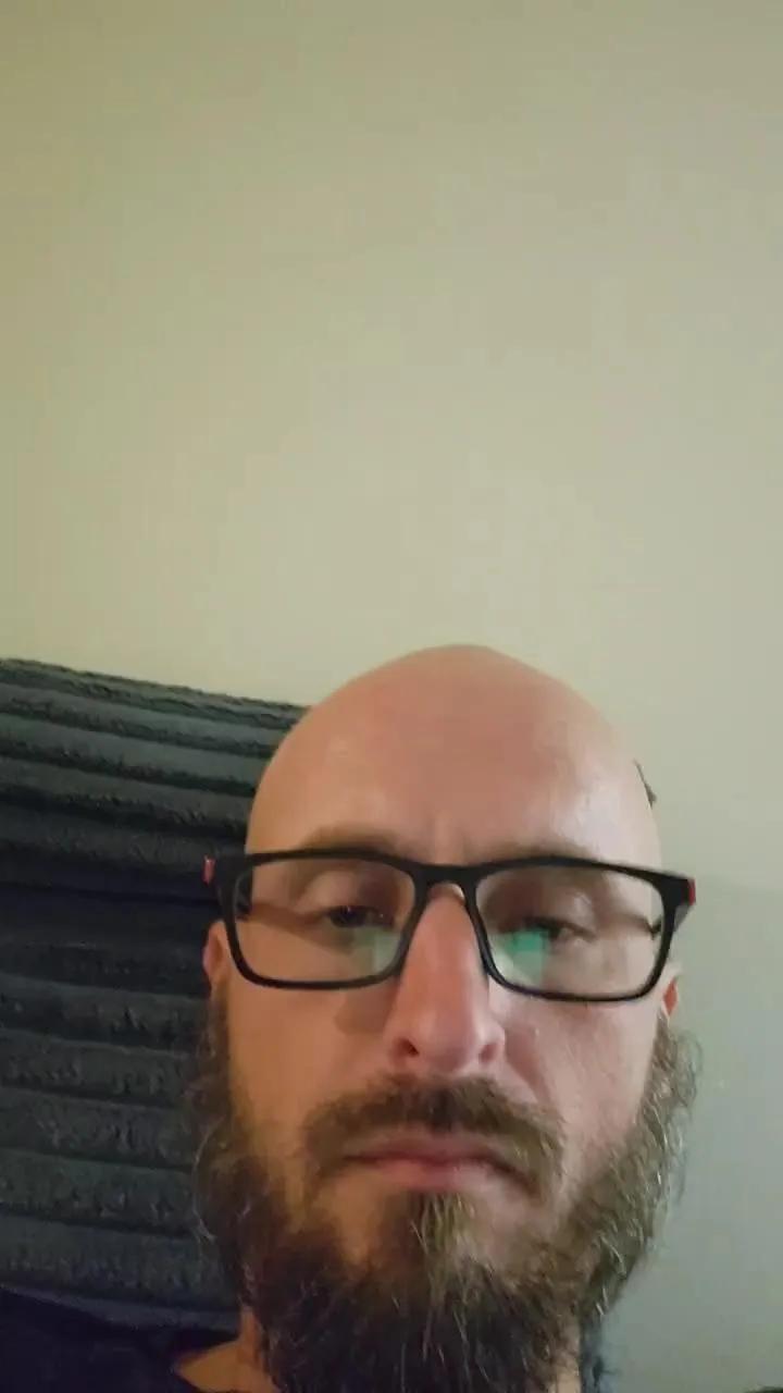 Loyalsissie on Cam4