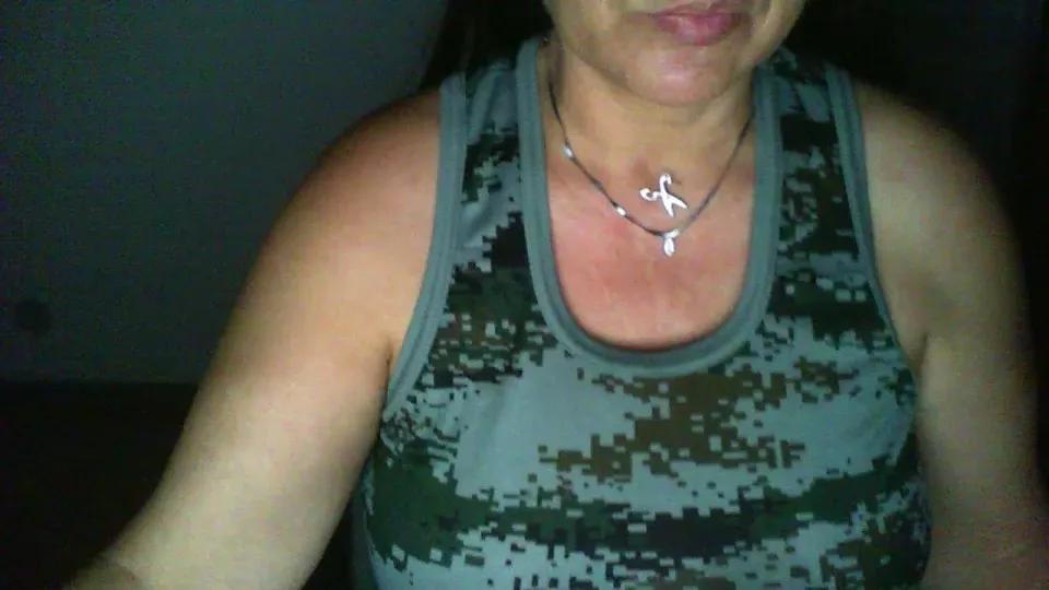 Offline lucifora on Cam4