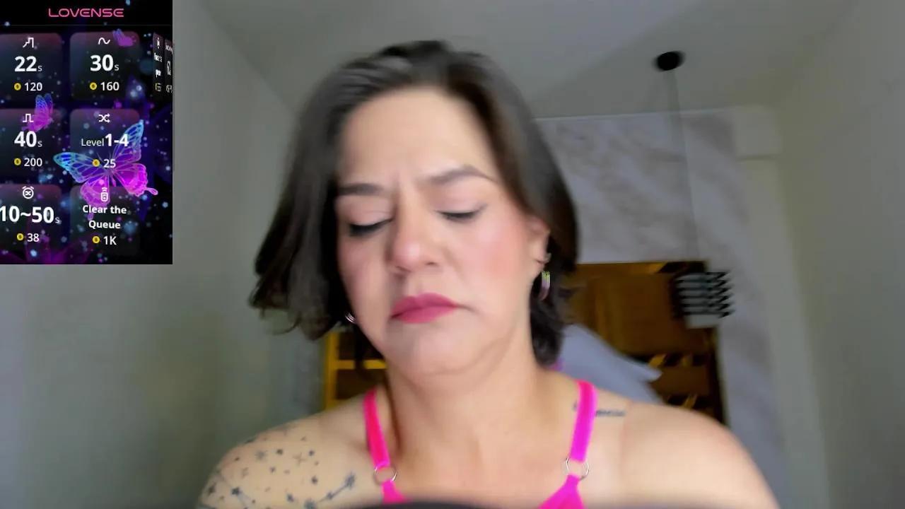 Offline luciifeer_ on Cam4