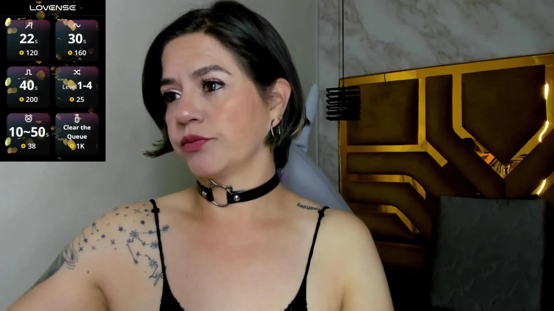 Offline luciifeer_ on Cam4