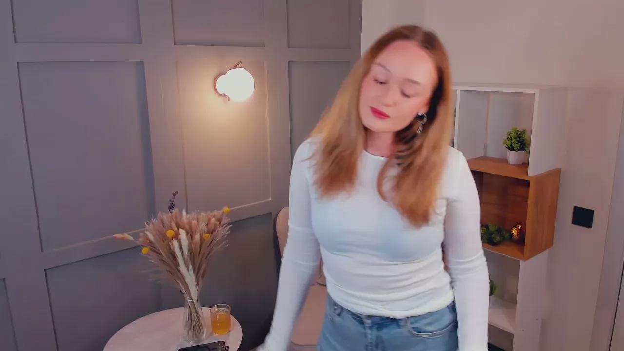 LucilaPaetzold on Cam4 