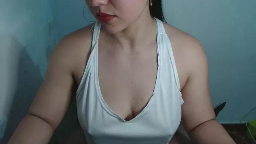 lul_love_baum23 on Cam4 