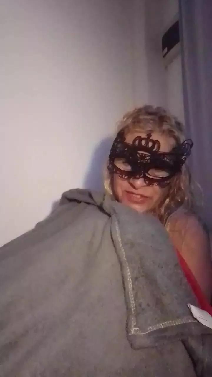 luli70hot on Cam4 