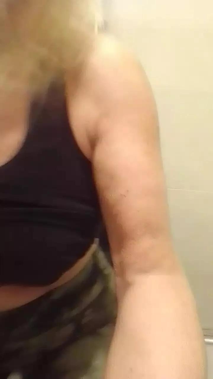 luli70hot on Cam4 